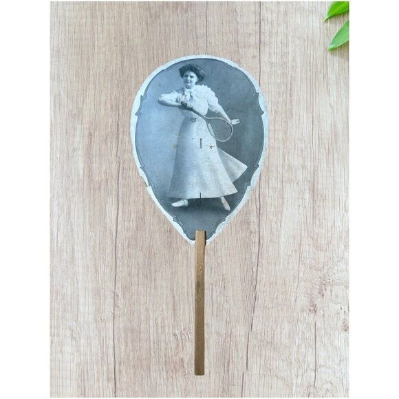 Vintage Paper Fans - Unique Collectibles from the Early 20th Century - Picture 4 of 4